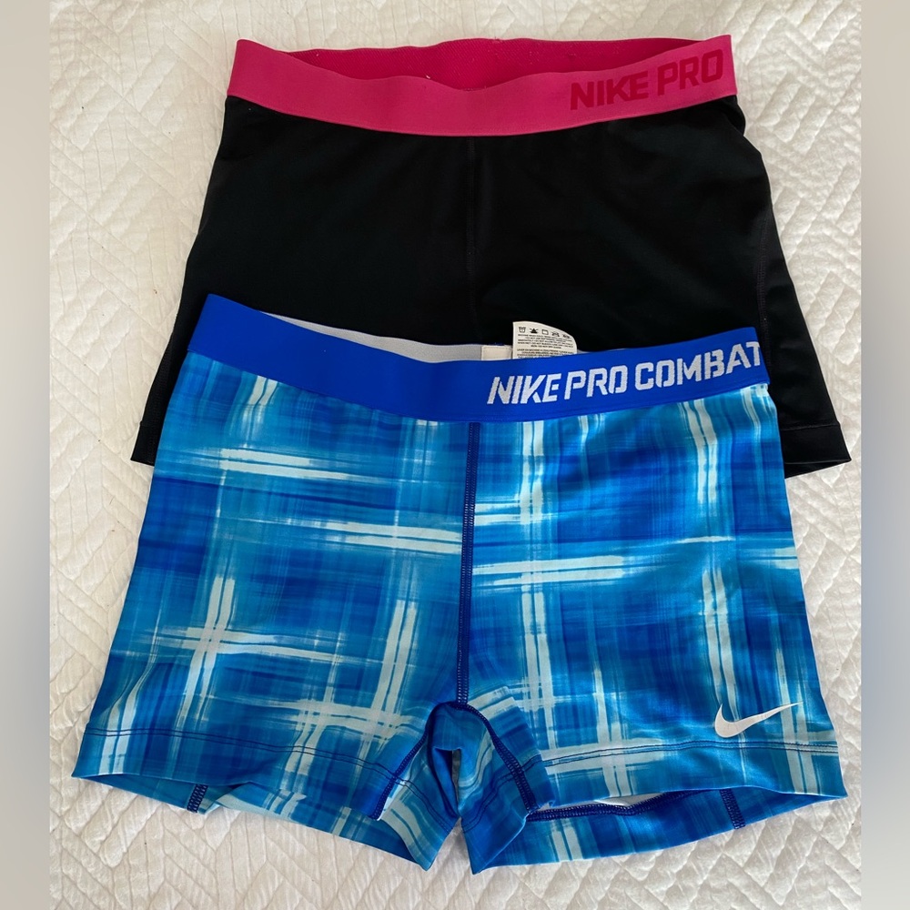 Nike Women's Black and Blue Checkered Bike Shorts